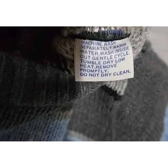 Classic Striped Dad or Grandpa Men's Sweater in Gray and Blue - Picture 8 of 8